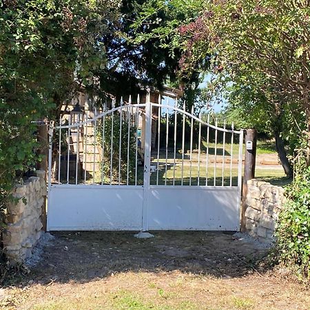 Villa Les Anges Bleus Chavannes-Sur-Reyssouze Exterior foto